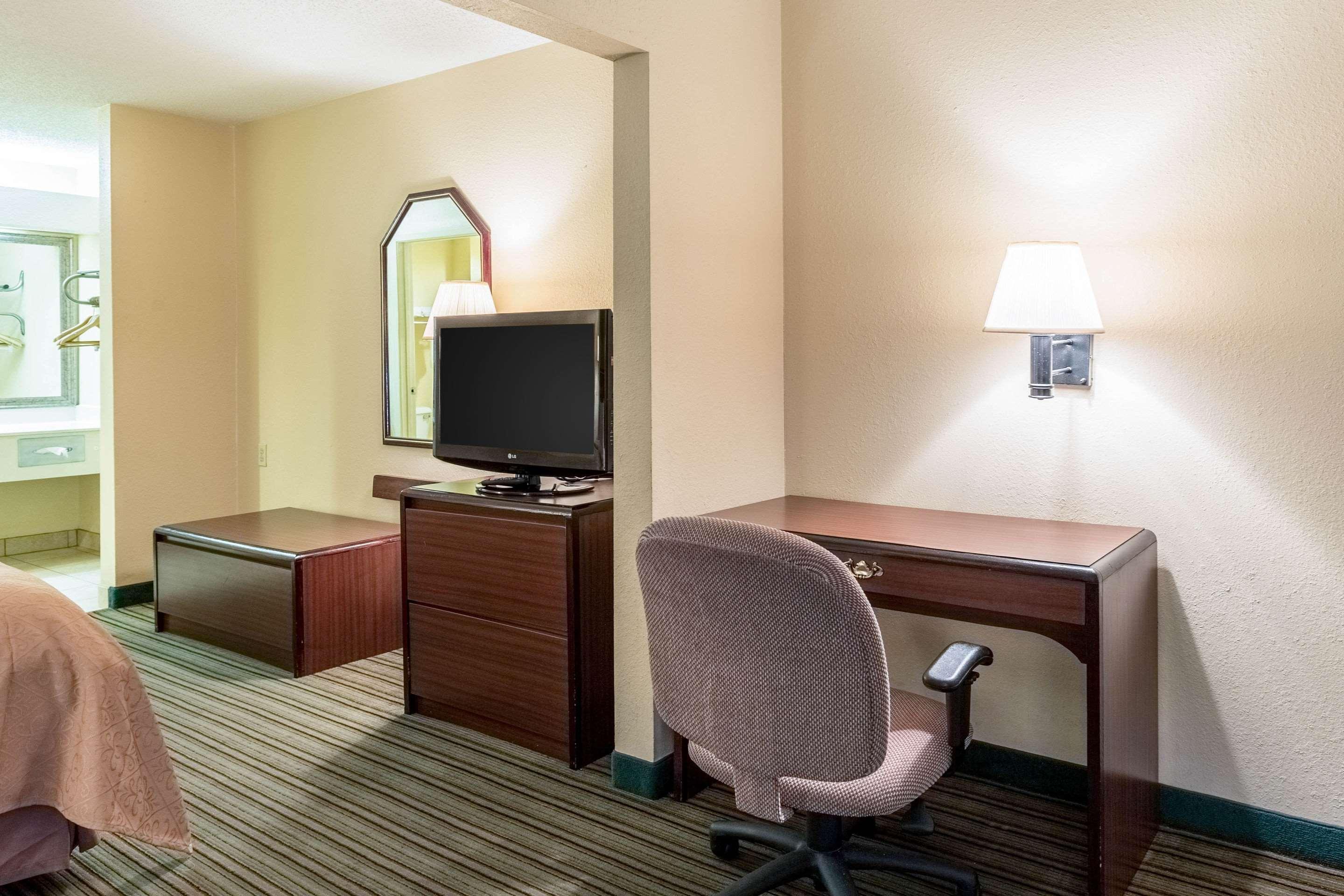 Quality Inn Alexandria Dış mekan fotoğraf