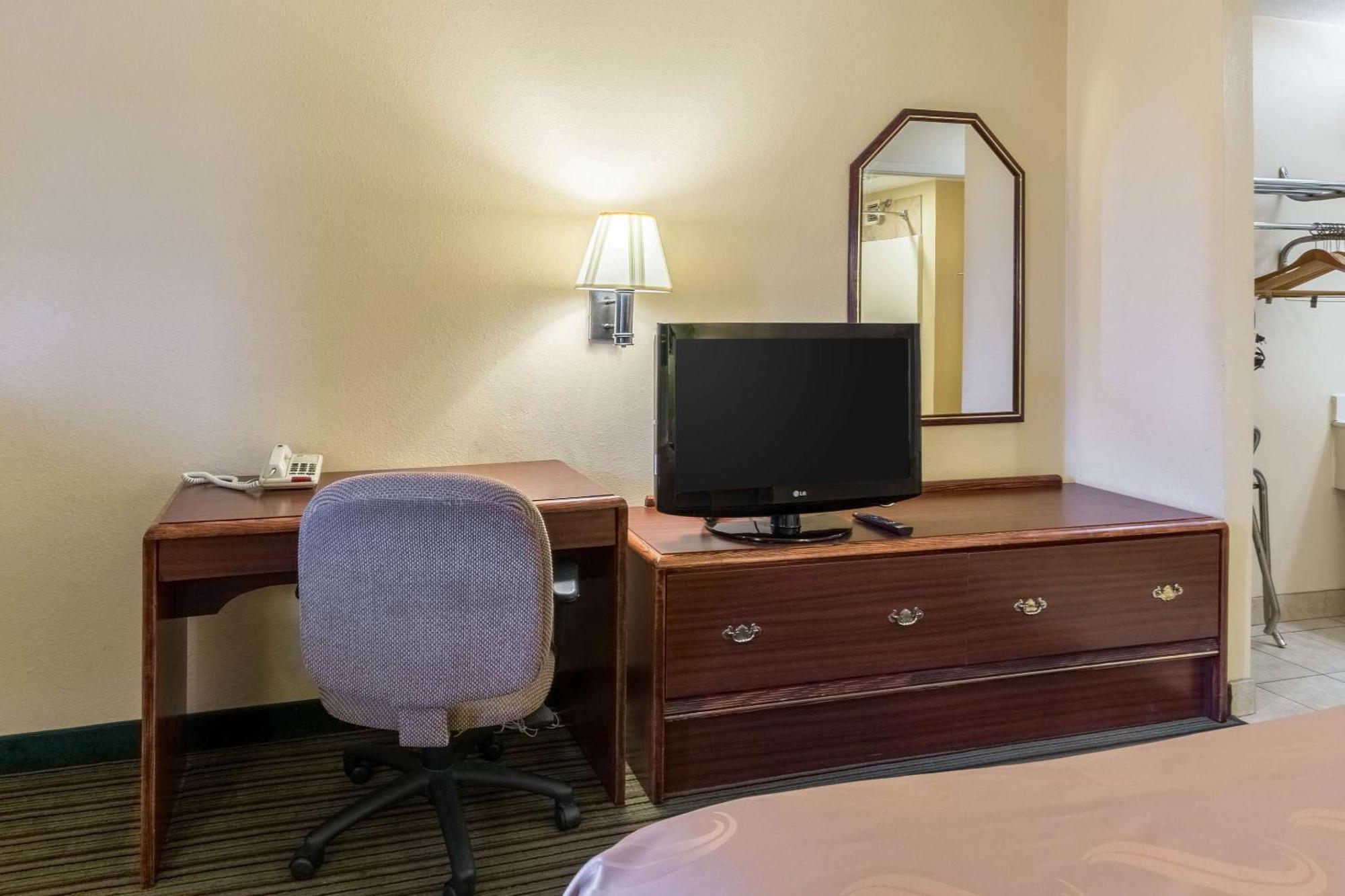 Quality Inn Alexandria Dış mekan fotoğraf