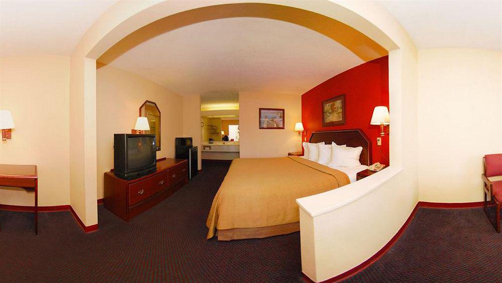 Quality Inn Alexandria Dış mekan fotoğraf